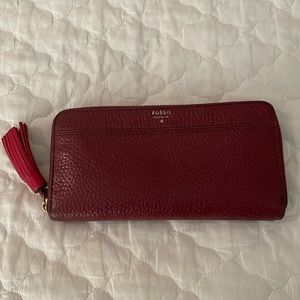 Fossil pebbled leather wallet